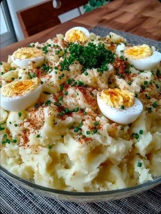 "Ma grand-mère faisait ça tout le temps mais je ne l'ai pas eu depuis des années!! Je l'aime toujours autant qu'avant. Je vais certainement servir cela bientôt." Recette complète 25 1782250674029